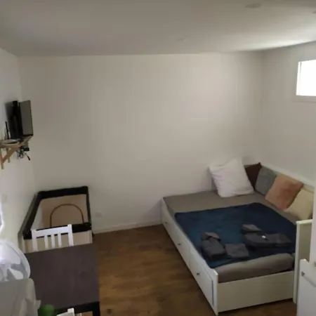 Apartment Independant, Calme 2 Adultes Et Un Enfant *